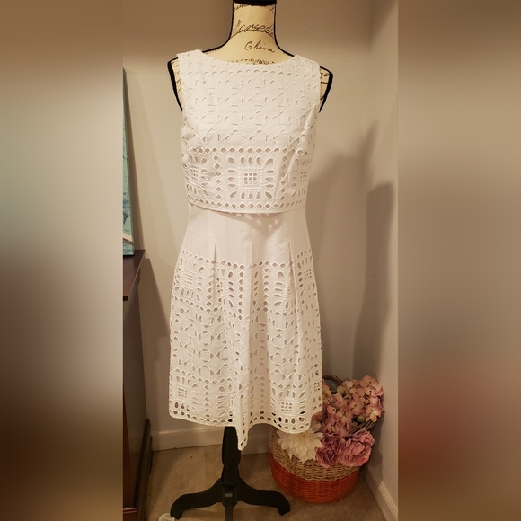Lauren Ralph Lauren Dresses & Skirts - Lauren Ralph Lauren Woman's  Cotton Eyelet, White Sleeveless Size 4.